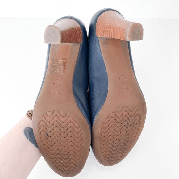 Geox Respira Womens Leather Slip On Almond Toe Pump High Heels Blue Size 39 - Picture 4 of 5